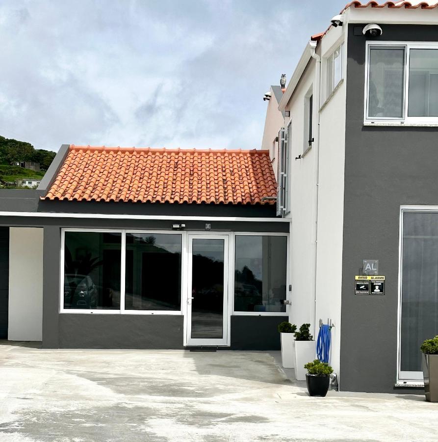 Paradise Apartments I Santa Cruz das Flores Esterno foto
